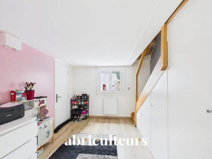 Image No.24-4 Bed House for sale