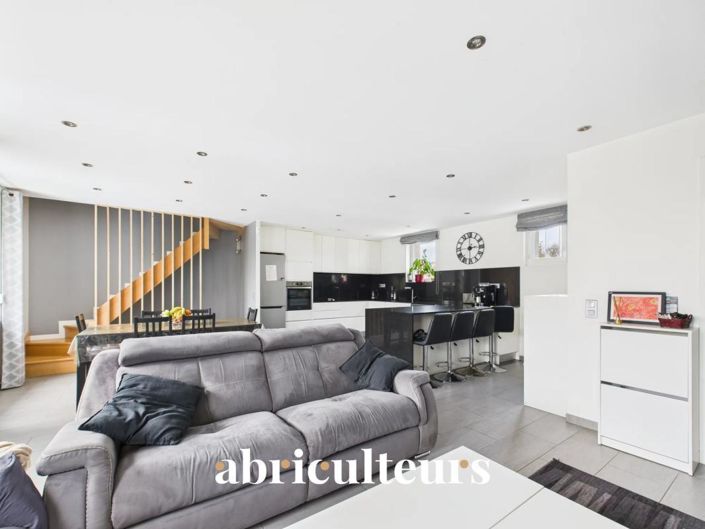 Image No.4-4 Bed House for sale