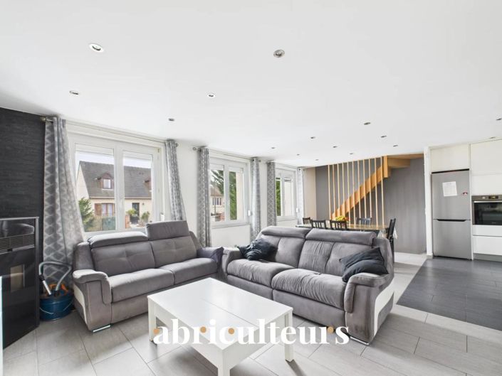 Image No.9-4 Bed House for sale