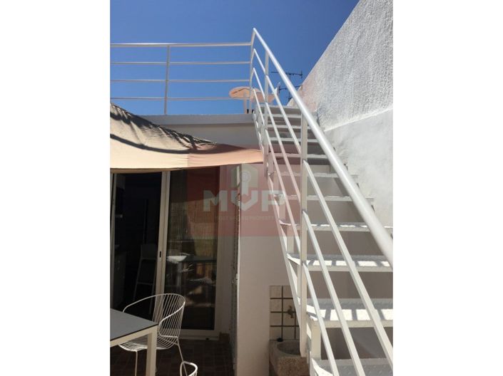 Image No.18-2 Bed House for sale
