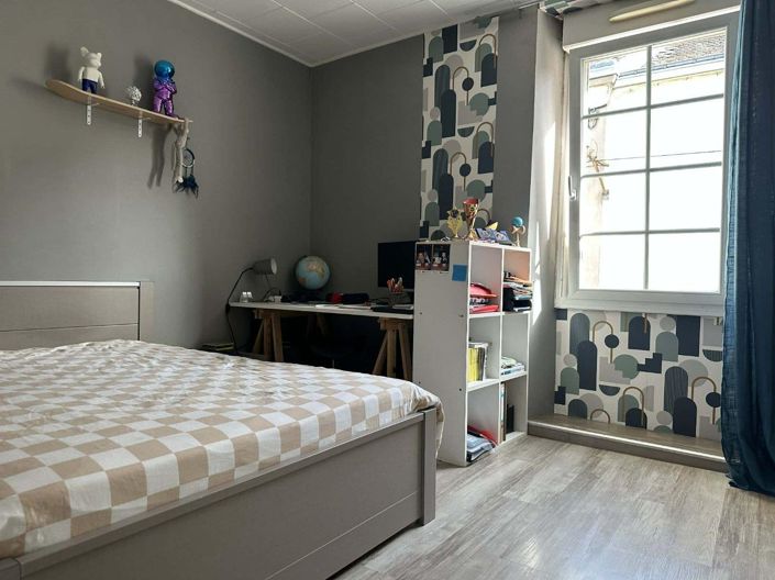 Image No.8-3 Bed House for sale