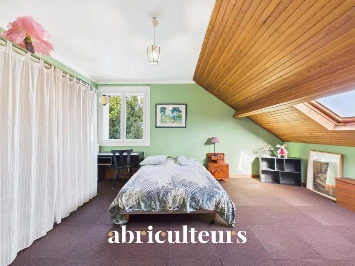 Image No.11-7 Bed Apartment for sale