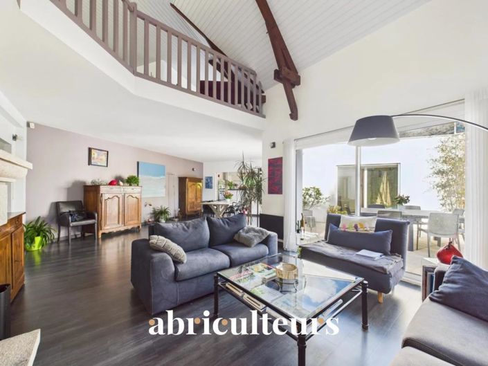 Image No.5-4 Bed House for sale