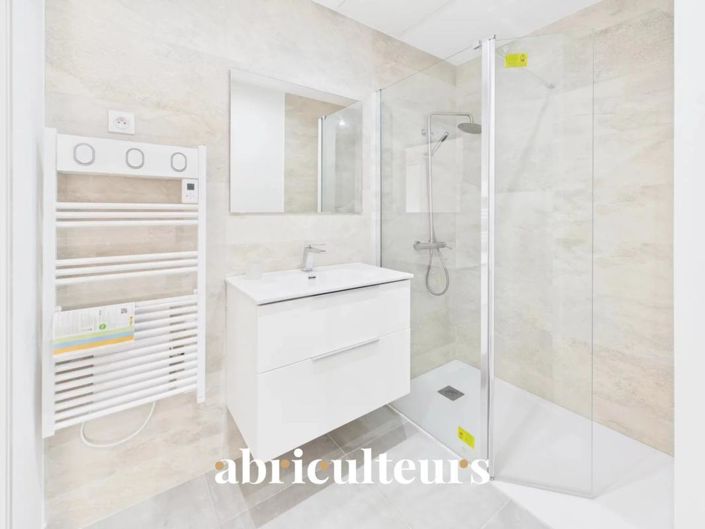 Image No.17-3 Bed Apartment for sale