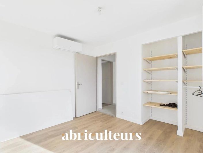 Image No.19-3 Bed Apartment for sale