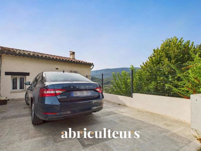 Image No.20-3 Bed Apartment for sale