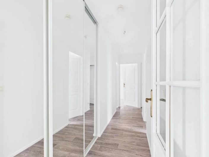 Image No.8-3 Bed Apartment for sale