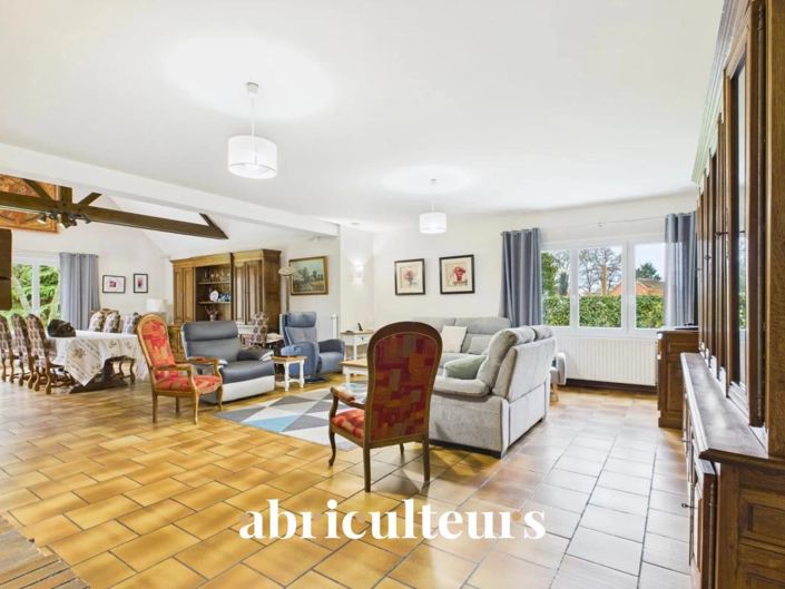 Image No.4-4 Bed House for sale