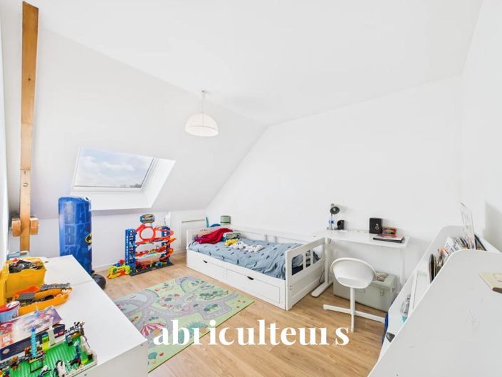 Image No.6-3 Bed House for sale