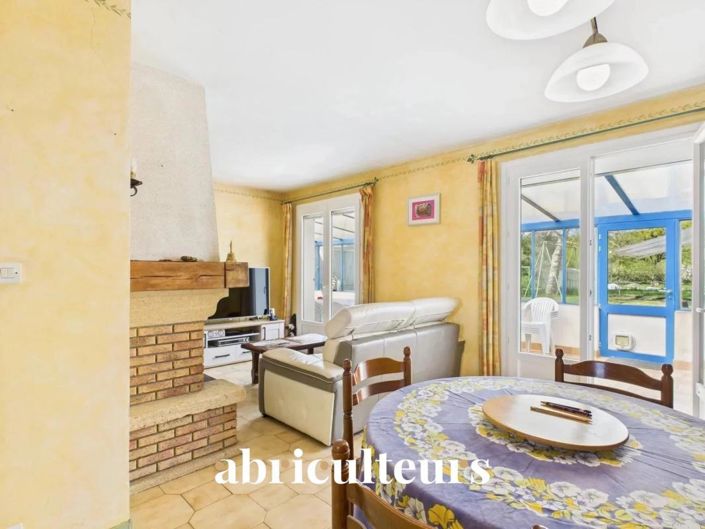 Image No.8-3 Bed House for sale