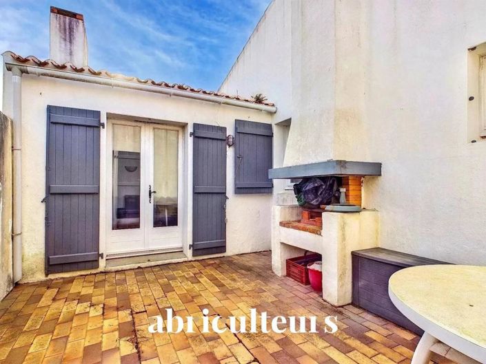 Image No.8-3 Bed House for sale