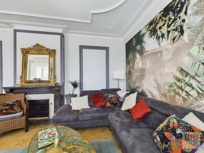 Image No.6-6 Bed House for sale