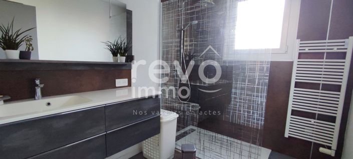 Image No.5-4 Bed House for sale