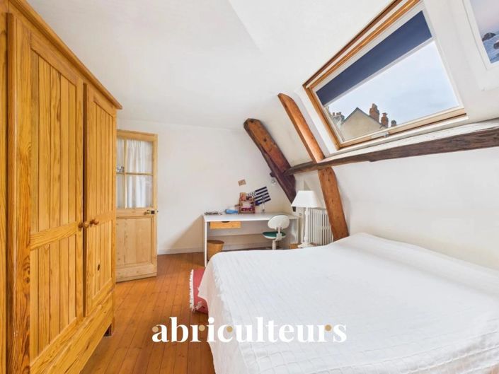 Image No.12-6 Bed House for sale