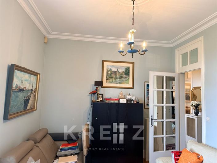 Image No.24-5 Bed Property for sale