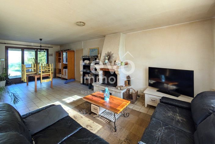 Image No.3-3 Bed House for sale