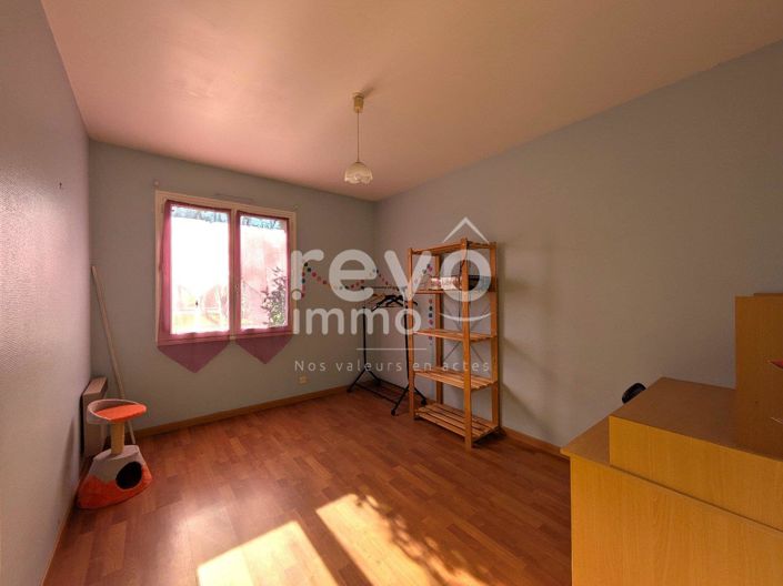 Image No.6-3 Bed House for sale