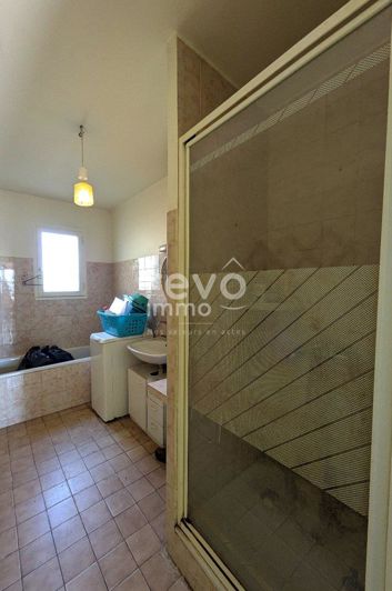 Image No.7-3 Bed House for sale