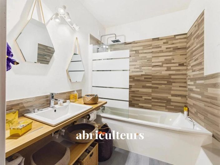 Image No.12-2 Bed Apartment for sale