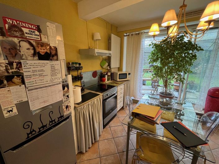 Image No.2-4 Bed House for sale