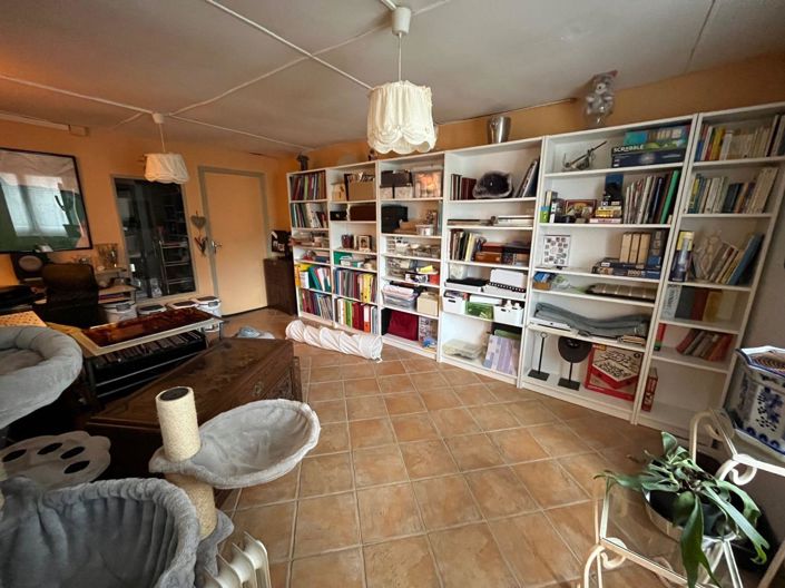 Image No.3-4 Bed House for sale