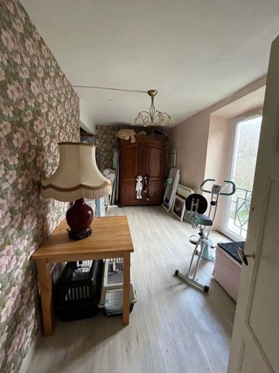 Image No.6-4 Bed House for sale