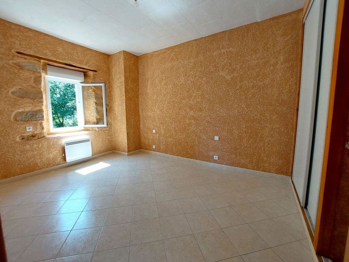 Image No.11-4 Bed House for sale