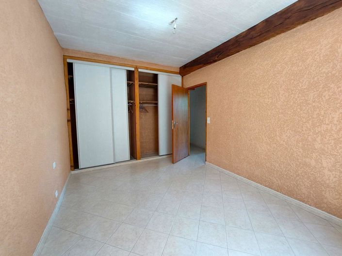 Image No.12-4 Bed House for sale