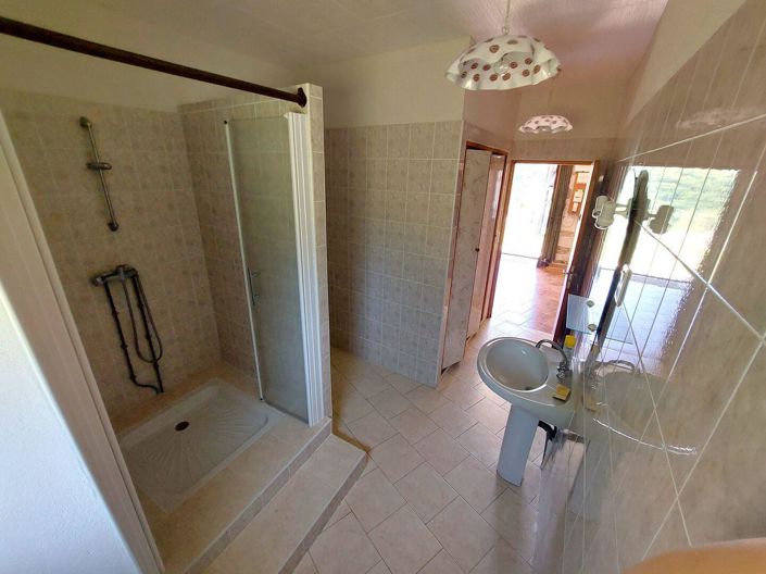 Image No.9-4 Bed House for sale