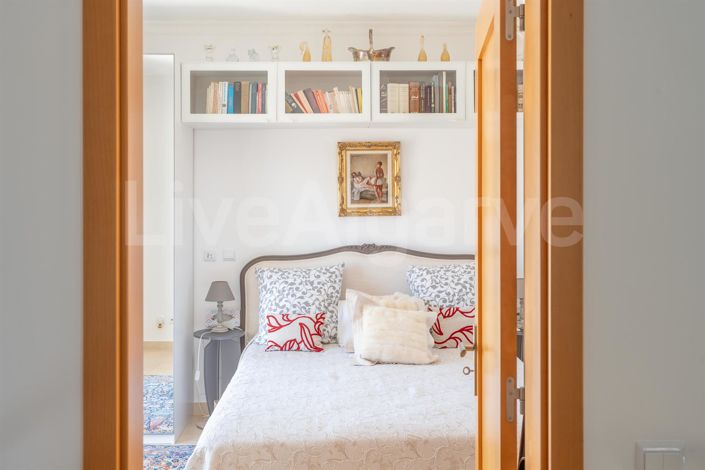 Image No.30-3 Bed House for sale