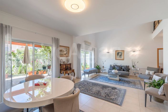 Image No.6-3 Bed House for sale