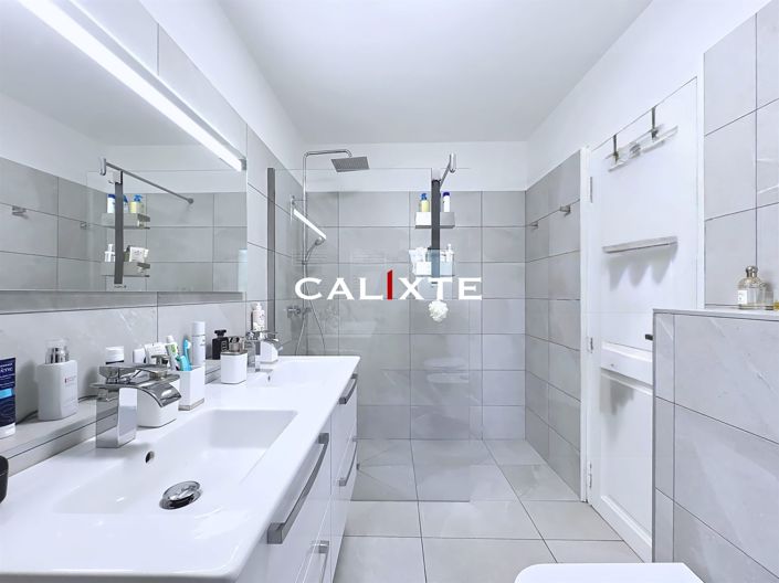 Image No.15-2 Bed House for sale