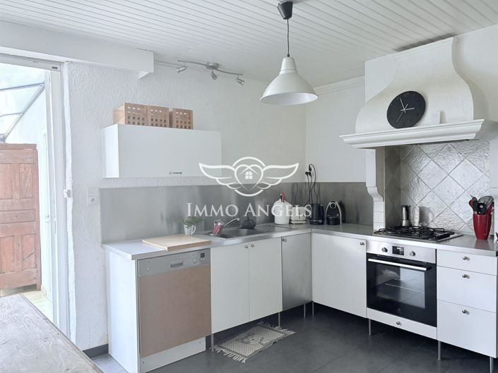 Image No.15-4 Bed House for sale