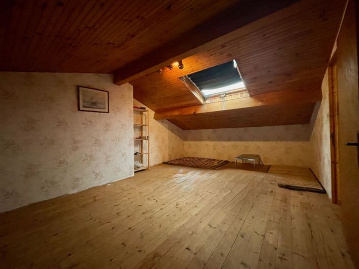 Image No.15-2 Bed House for sale