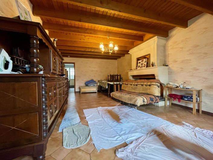 Image No.9-2 Bed House for sale