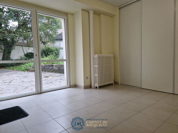 Image No.12-7 Bed House for sale