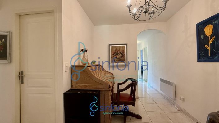 Image No.14-4 Bed House for sale