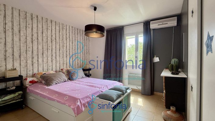 Image No.16-4 Bed House for sale