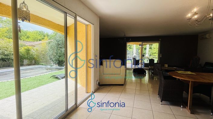 Image No.5-4 Bed House for sale