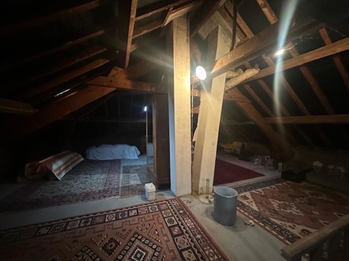 Image No.11-2 Bed House for sale