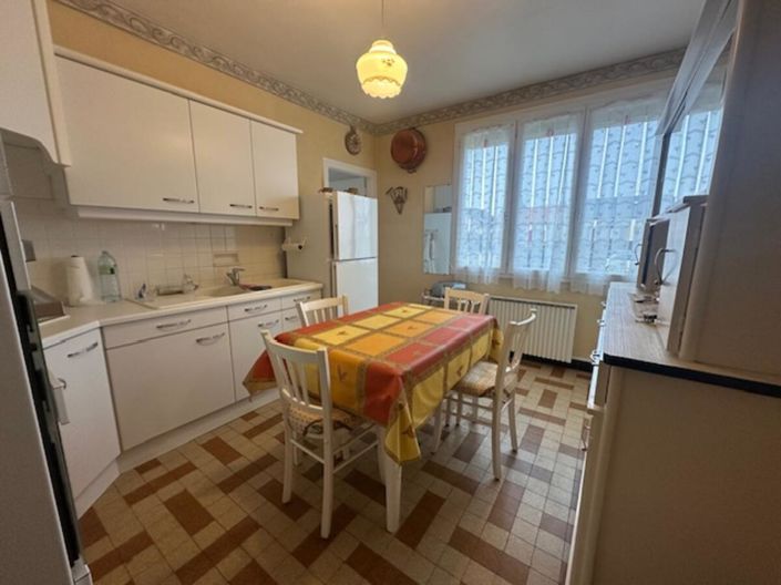 Image No.18-2 Bed House for sale