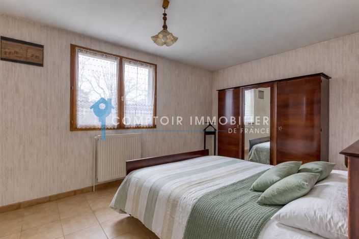 Image No.9-4 Bed House for sale