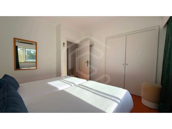 Image No.15-2 Bed House for sale