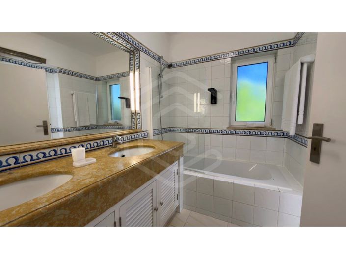 Image No.23-2 Bed House for sale