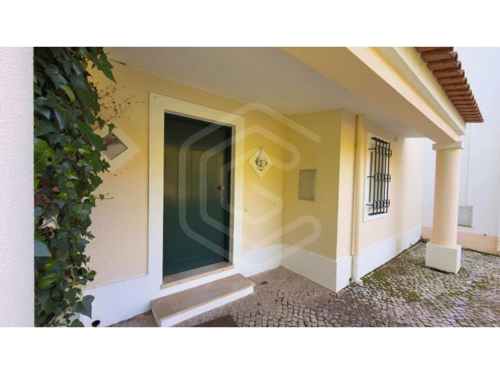 Image No.4-2 Bed House for sale