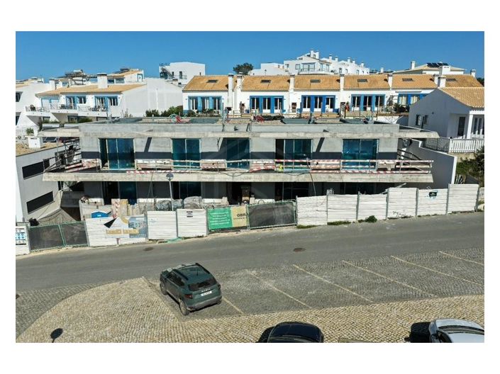 Image No.18-3 Bed Apartment for sale