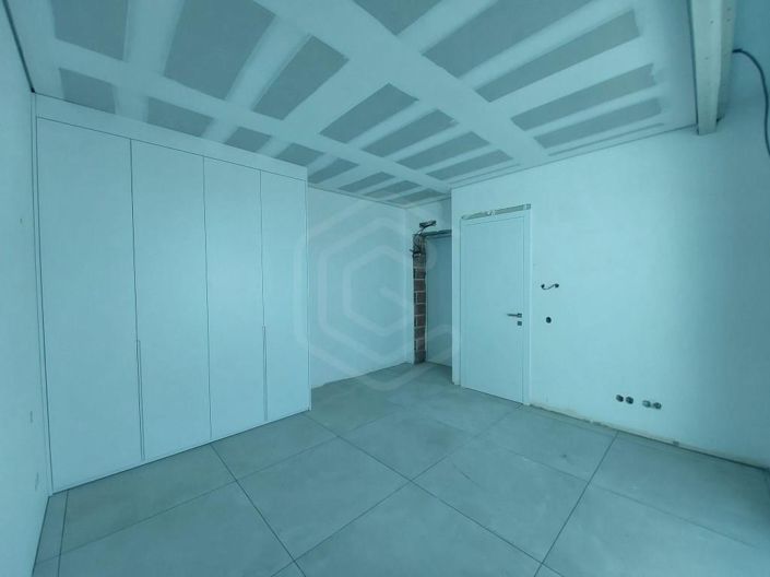 Image No.26-3 Bed Apartment for sale