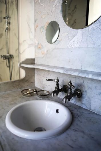 Image No.15-5 Bed Property for sale