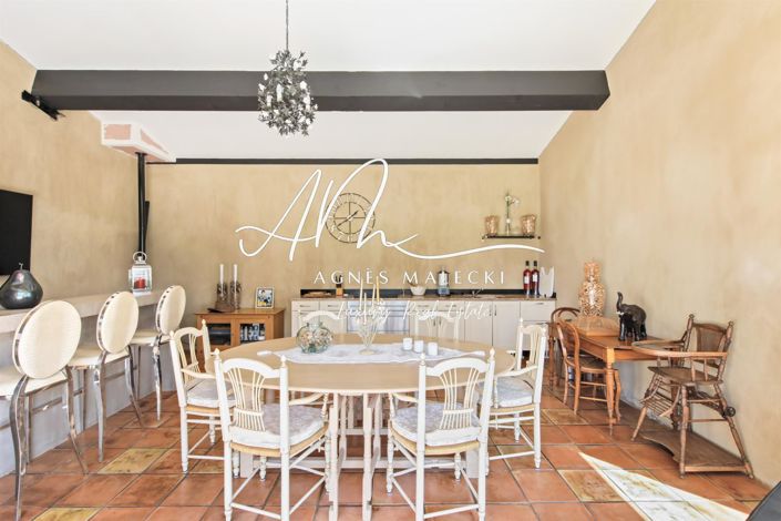 Image No.15-4 Bed House for sale