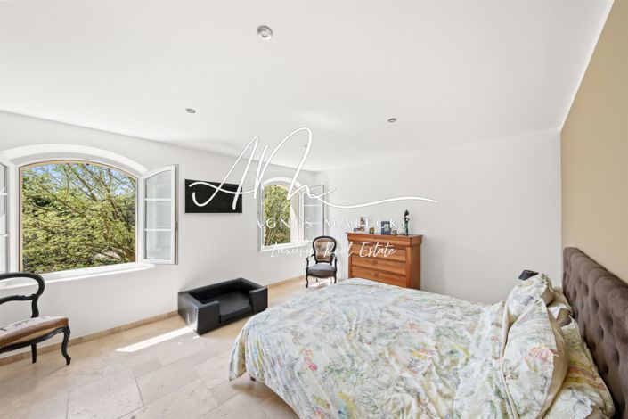 Image No.16-4 Bed House for sale